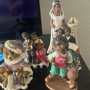 Brown folk figurines.